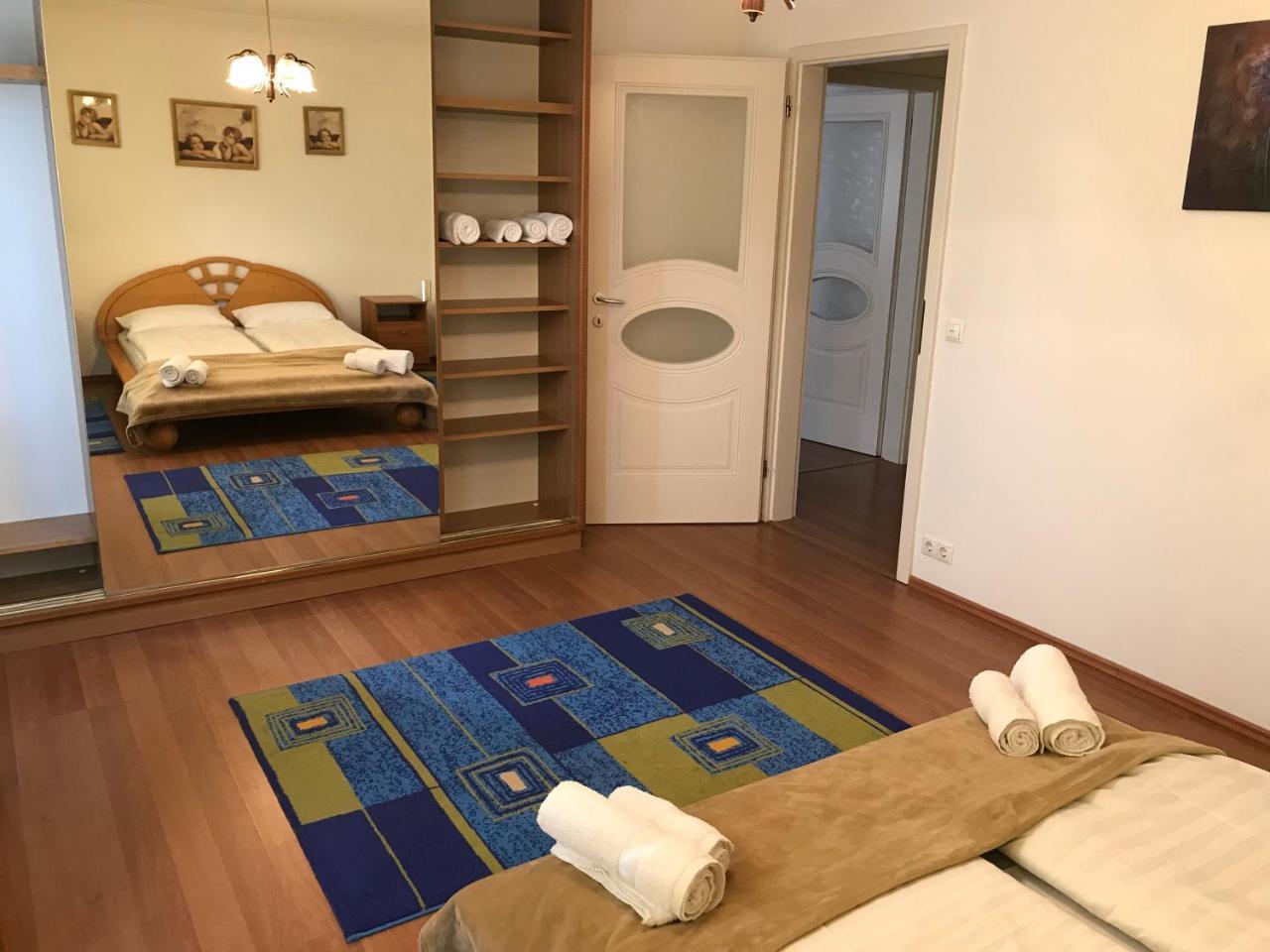 Lotusz Apartments In Mestecǎneşti Exterior foto