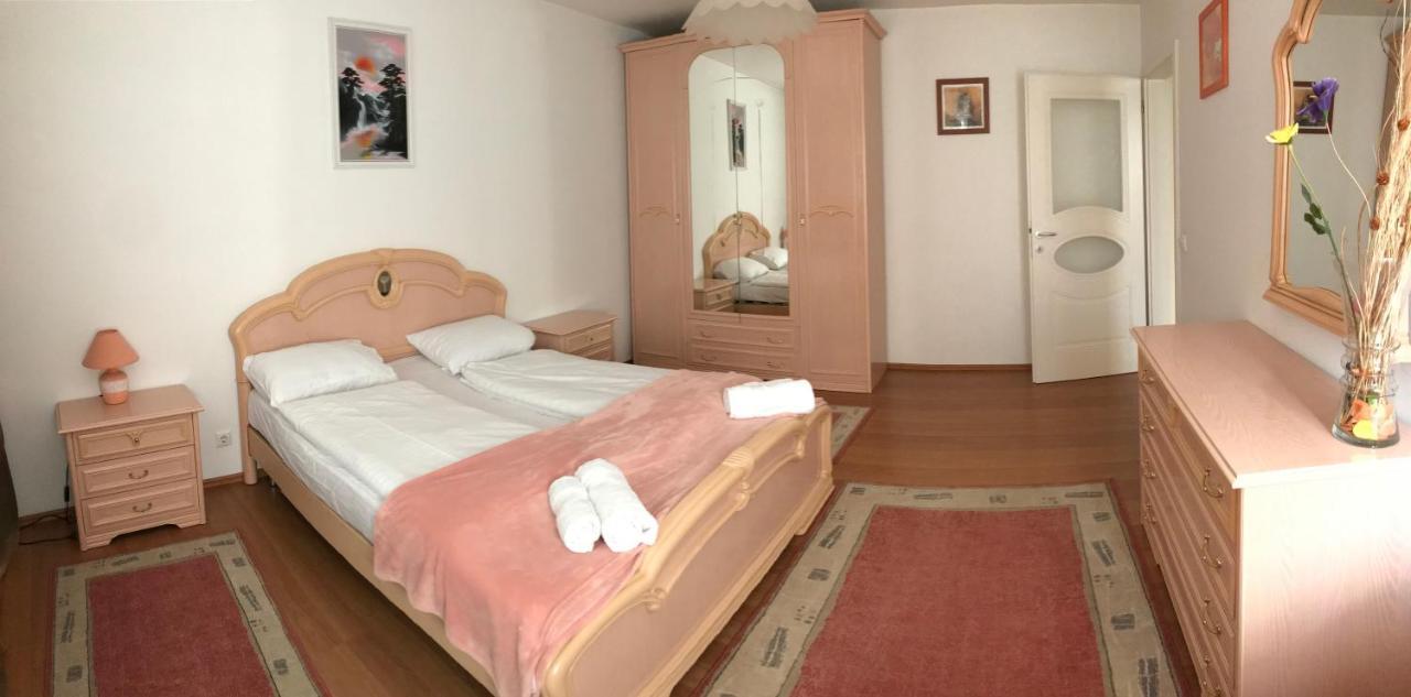 Lotusz Apartments In Mestecǎneşti Exterior foto